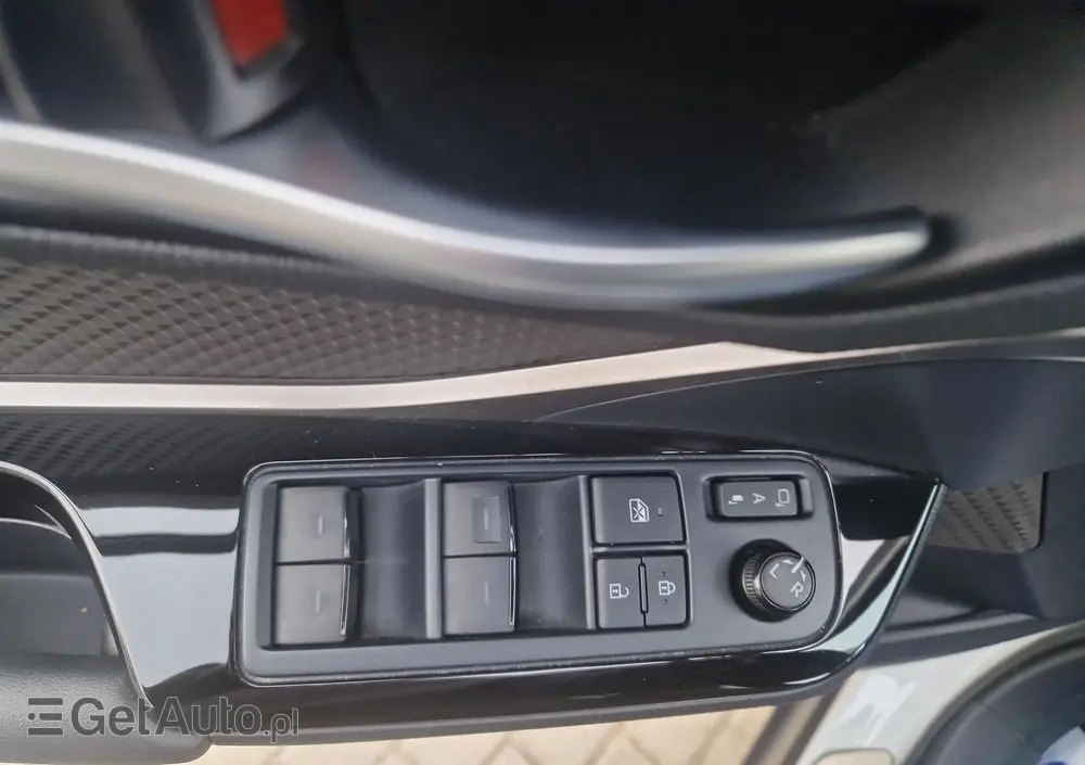 TOYOTA C-HR 2.0 Hybrid Executive