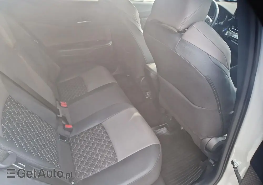 TOYOTA C-HR 2.0 Hybrid Executive