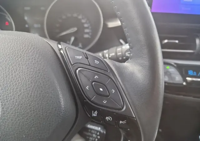 TOYOTA C-HR 2.0 Hybrid Executive