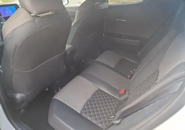 TOYOTA C-HR 2.0 Hybrid Executive