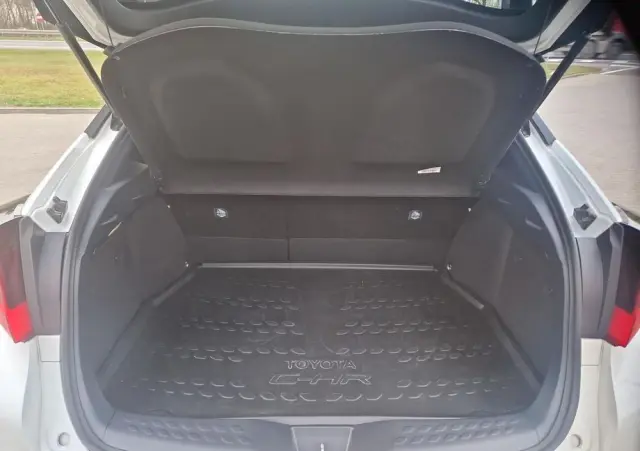 TOYOTA C-HR 2.0 Hybrid Executive