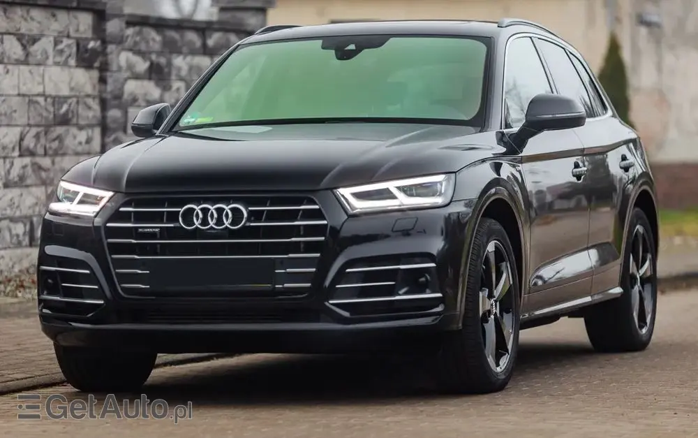 AUDI Q5 55 TFSIe quattro S tronic S line business