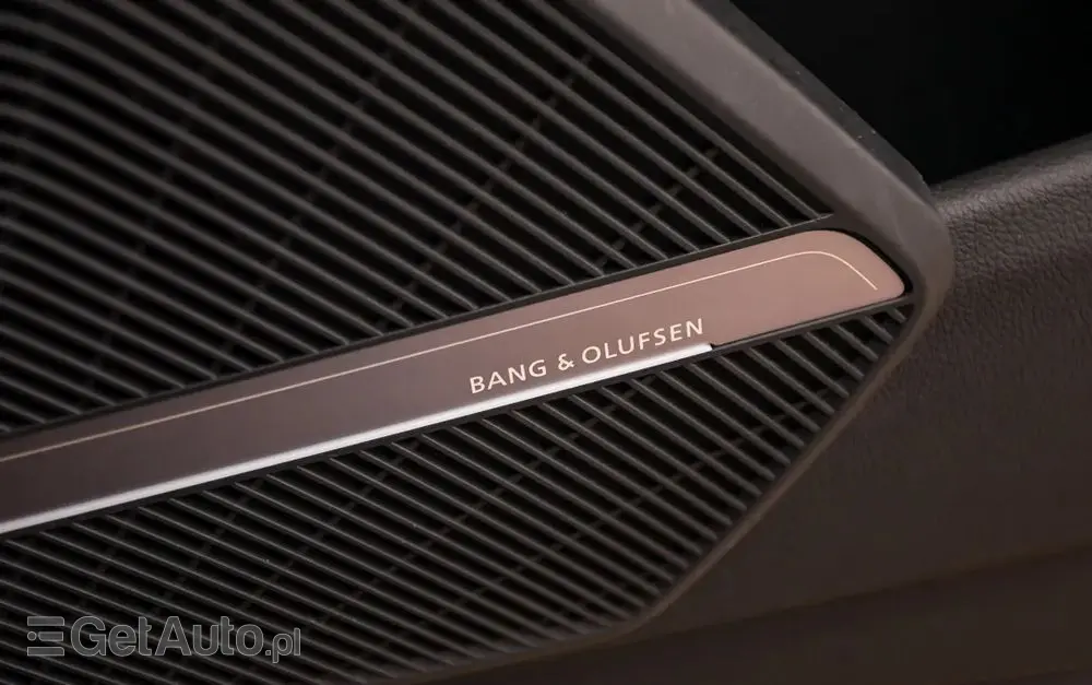 AUDI Q5 55 TFSIe quattro S tronic S line business