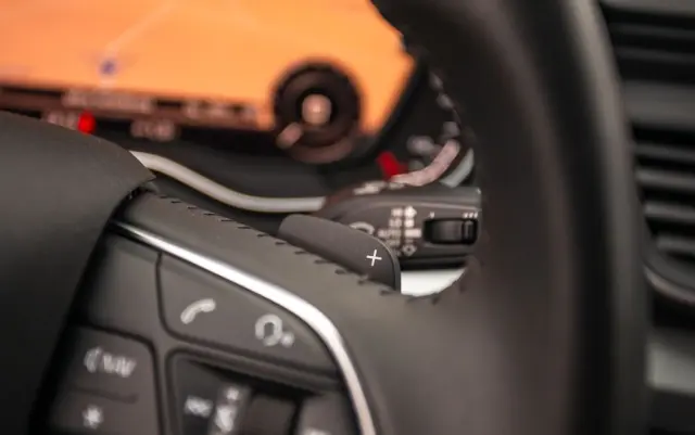 AUDI Q5 55 TFSIe quattro S tronic S line business