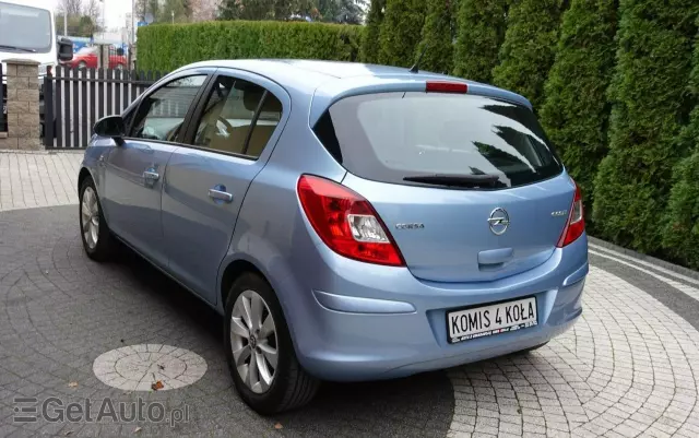OPEL Corsa 