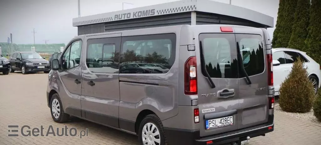RENAULT Trafic 