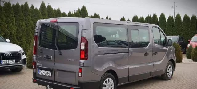 RENAULT Trafic 