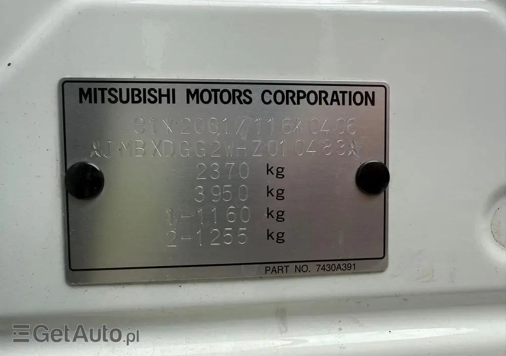 MITSUBISHI Outlander 2.0 4WD Plug-In Hybrid Plus