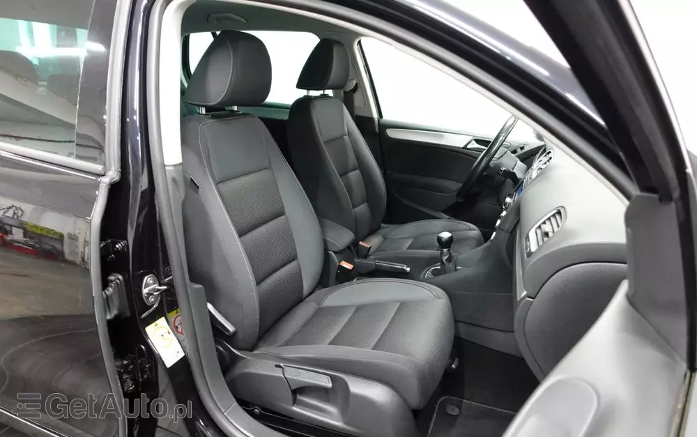 VOLKSWAGEN Golf 1.6 TDI DPF BlueMotion Technology Comfortline