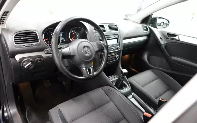 VOLKSWAGEN Golf 1.6 TDI DPF BlueMotion Technology Comfortline