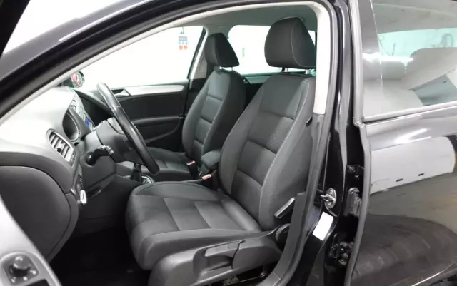 VOLKSWAGEN Golf 1.6 TDI DPF BlueMotion Technology Comfortline