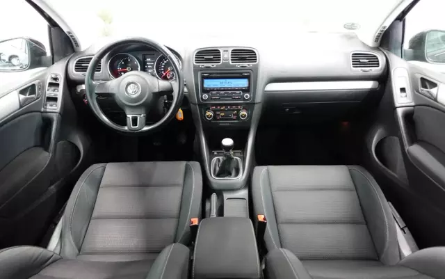 VOLKSWAGEN Golf 1.6 TDI DPF BlueMotion Technology Comfortline