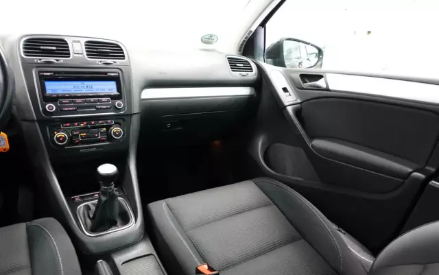 VOLKSWAGEN Golf 1.6 TDI DPF BlueMotion Technology Comfortline