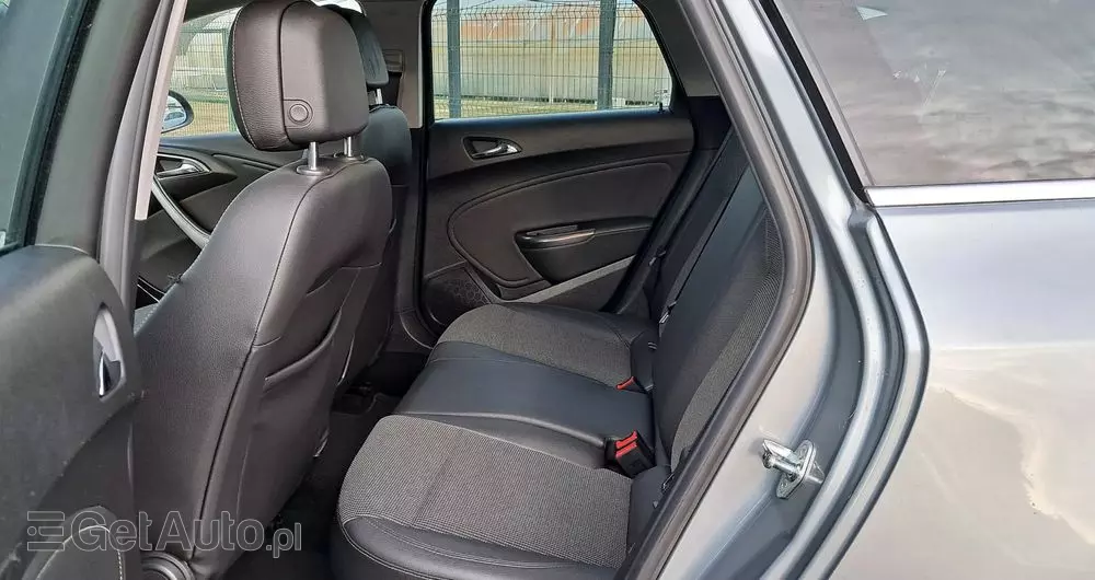 OPEL Astra 1.4 Turbo ecoFLEX Start/Stop Edition Sport