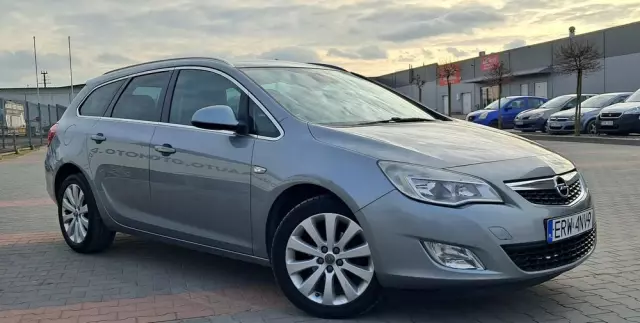 OPEL Astra 1.4 Turbo ecoFLEX Start/Stop Edition Sport