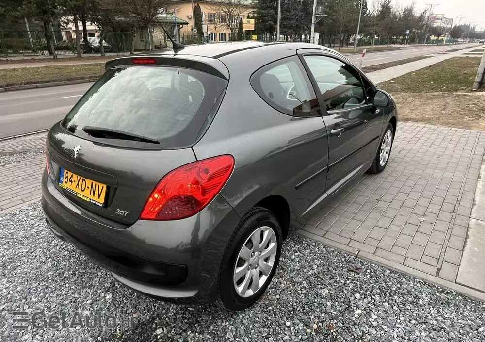 PEUGEOT 207 