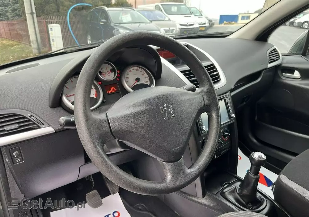 PEUGEOT 207 