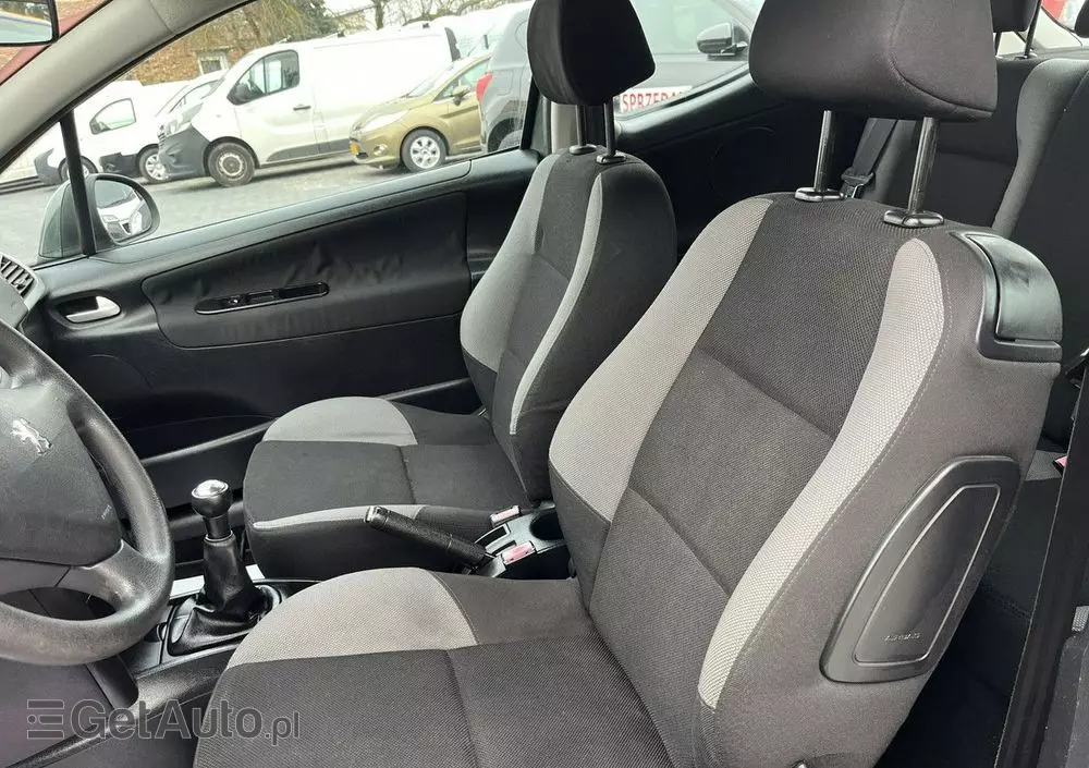 PEUGEOT 207 