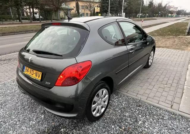 PEUGEOT 207 