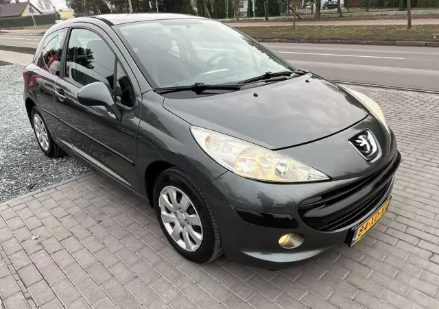 PEUGEOT 207 