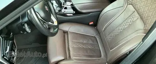 ALPINA B5 