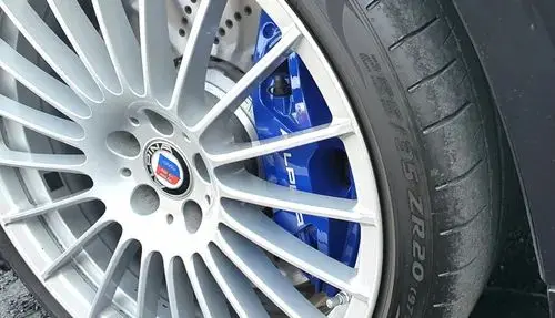 ALPINA B5 