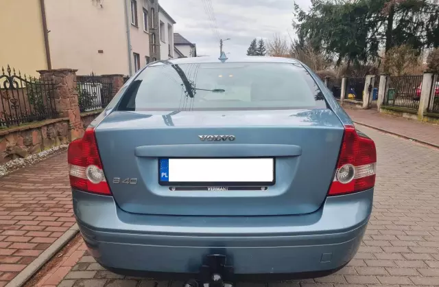 VOLVO S40 1.6 D2 (115 KM)