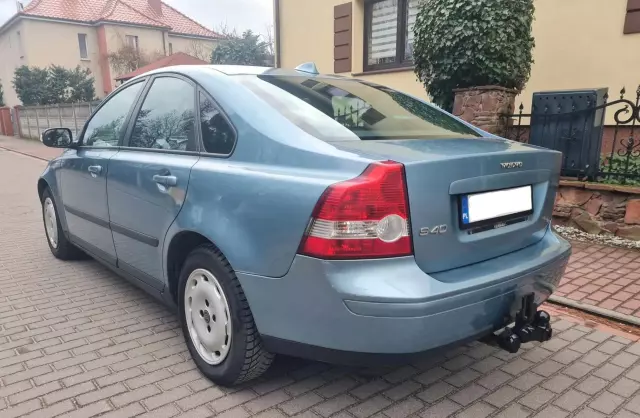 VOLVO S40 1.6 D2 (115 KM)