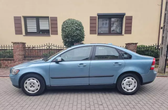 VOLVO S40 1.6 D2 (115 KM)