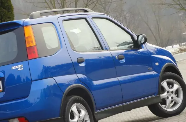 SUZUKI Ignis 