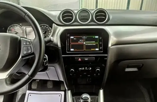 SUZUKI Vitara 