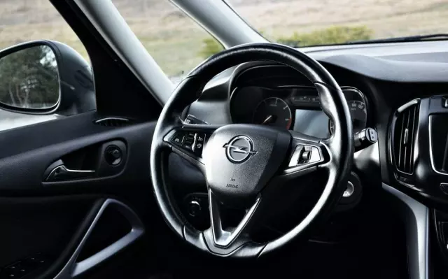 OPEL Zafira 