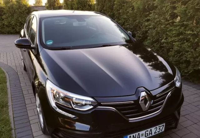 RENAULT Megane 