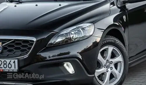 VOLVO V40 Cross Country 
