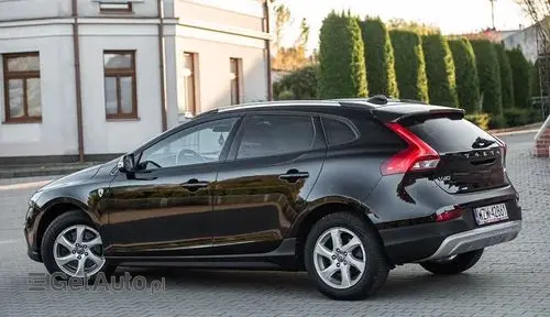 VOLVO V40 Cross Country 