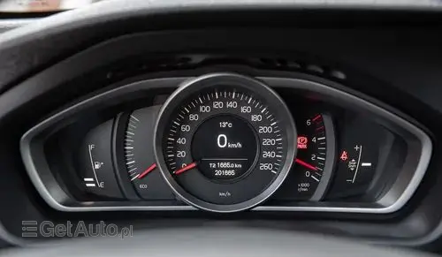 VOLVO V40 Cross Country 