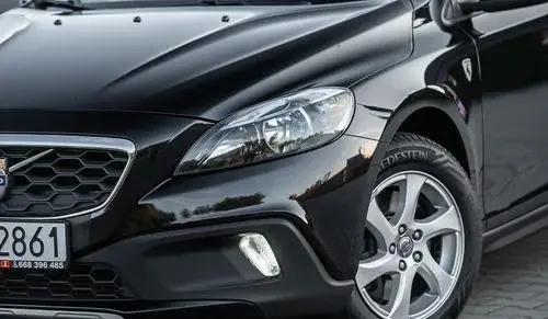VOLVO V40 Cross Country 