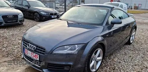 AUDI TT 