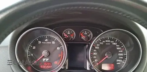 AUDI TT 