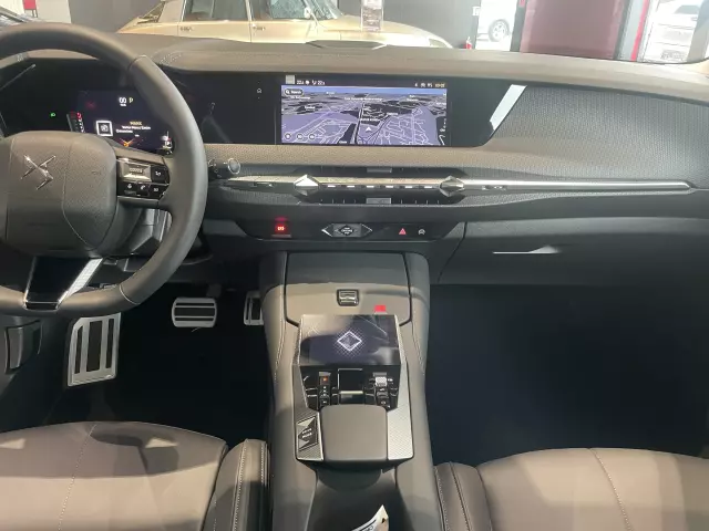 DS 4 