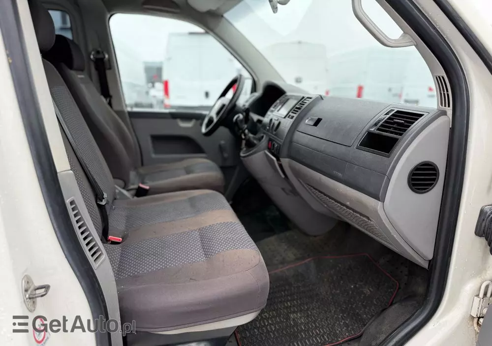 VOLKSWAGEN Transporter T5 TDI L1H1