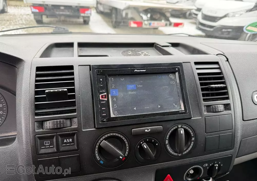 VOLKSWAGEN Transporter T5 TDI L1H1