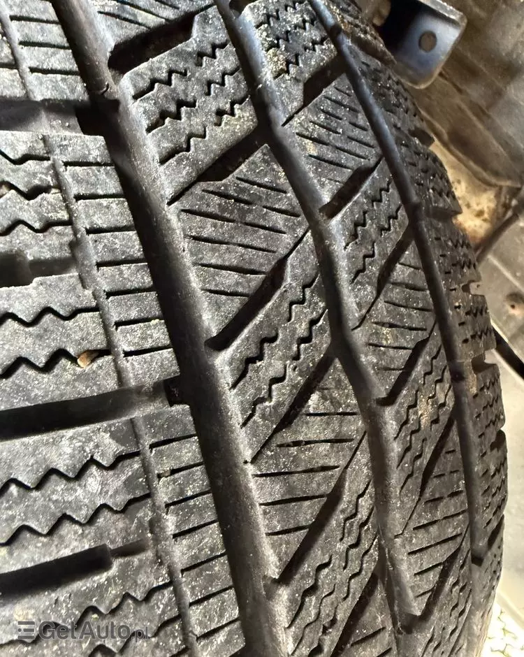 VOLKSWAGEN Transporter T5 TDI L1H1