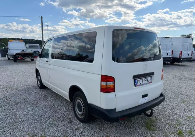 VOLKSWAGEN Transporter T5 TDI L1H1