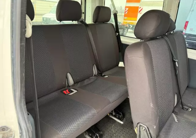 VOLKSWAGEN Transporter T5 TDI L1H1