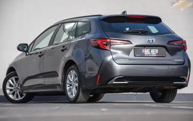 TOYOTA Corolla 1.8 Hybrid Touring Sports Business Edition