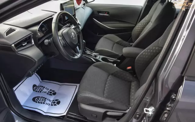 TOYOTA Corolla 1.8 Hybrid Touring Sports Business Edition