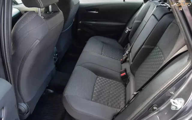 TOYOTA Corolla 1.8 Hybrid Touring Sports Business Edition