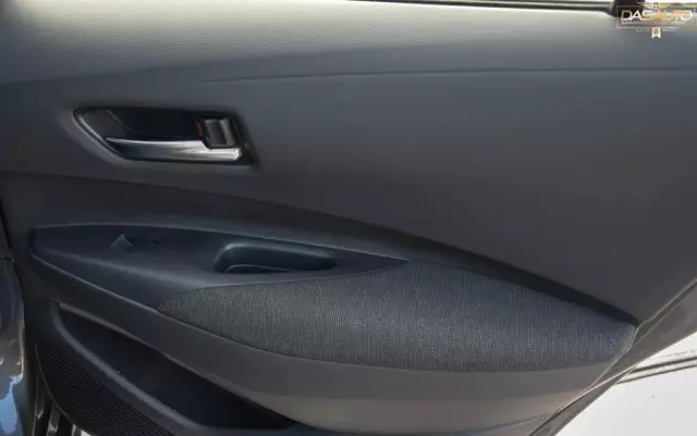 TOYOTA Corolla 1.8 Hybrid Touring Sports Business Edition