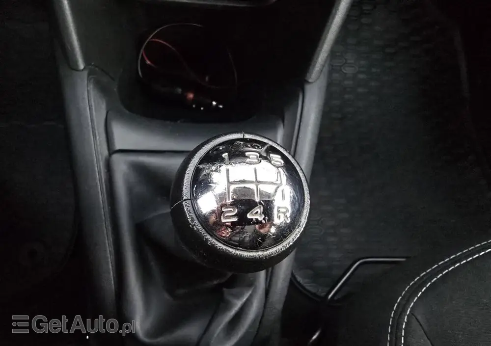 PEUGEOT 208 68 VTI Active